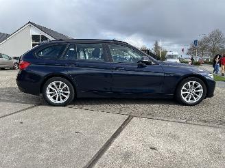 BMW 3-serie Touring -  320i High Executive picture 10