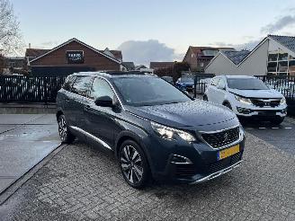 skadebil auto Peugeot 5008 1.2 PureTech GT-Line Pano!! 2019/1