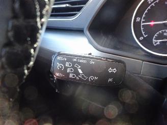 Skoda Superb 2.0 TDI Ambition Business, Panorama, Navi, DAB+, Climate & Cruise picture 16