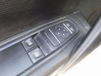 Renault Grand Kangoo Lang 96kw/130pk Benzine, Airco, Cruise, Trekhaak, Imperial, PDC picture 11