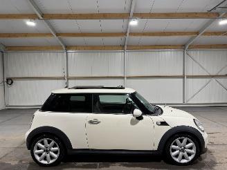 skadebil auto Mini Mini 1.6 72kW Pano Airco One Chili 2011/6