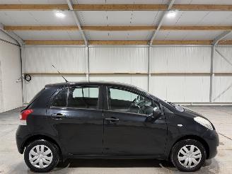 damaged passenger cars Toyota Yaris 1.0VVTi 51kW Acces Airco 2011/3