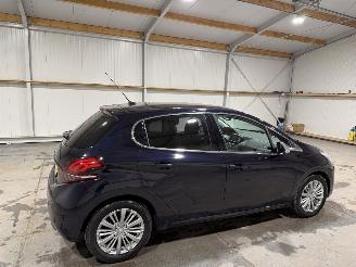 Peugeot 208 1.2PureTech 81kW Clima Allure picture 5