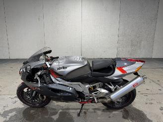 krockskadad bil auto Aprilia RSV 1000 R 102kW Factory 2004/7
