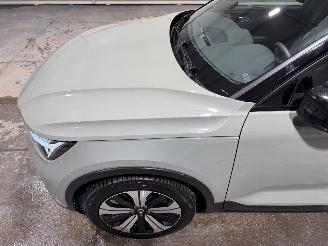 Volvo XC40 70kWh 170kW Recharge Ultimate Pano picture 17