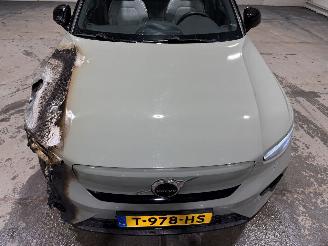 Volvo XC40 70kWh 170kW Recharge Ultimate Pano picture 20