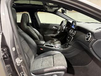 Mercedes A-klasse 180 90kW Automaat Pano Ambition picture 38