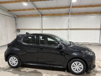 Toyota Yaris 1.5Hybrid 68kW Automaat Business picture 2