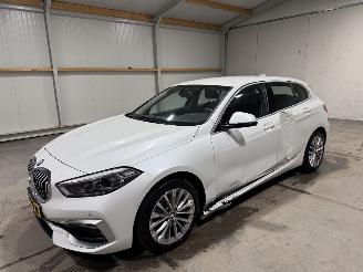 BMW 1-serie 118i 100kW Automaat High Executive picture 9