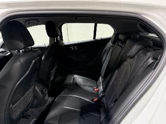 BMW 1-serie 118i 100kW Automaat High Executive picture 31