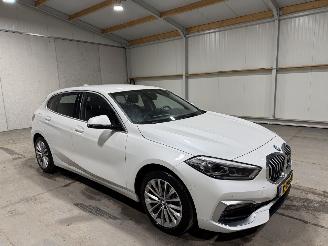 BMW 1-serie 118i 100kW Automaat High Executive picture 2