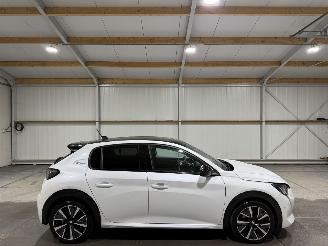 Auto incidentate Peugeot 208 GT LINE 1.2PT 74kW Automaat Camera GT 2020/1