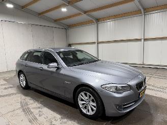 BMW 5-serie 520i 135kW Automaat High Executive picture 2