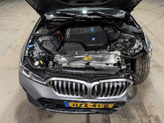 BMW 3-serie 330e 135kW Automaat Camera picture 25