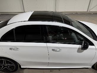 Mercedes A-klasse 200 120kW Automaat Pano Premium Plus picture 27