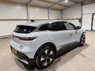 Renault Mégane E-Tech 60kWh Comfort Range 160kW Techno picture 5