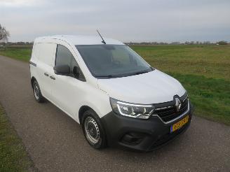 krockskadad bil bedrijf Renault Kangoo 1.5 DCi  75  65.000km Camera Navigatie  lederen bekleding 2023 splinternieuw 2023/9