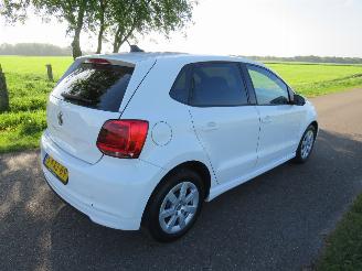 uszkodzony samochody osobowe Volkswagen Polo 1.2 TDi  5DRS 2013-08 Navigatie Airco   [top top staat 2013/8