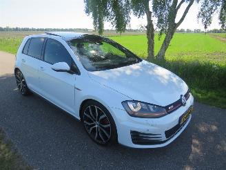 Volkswagen Golf GTI 20 TSi 5drs 220pk Automaat  190.000  Camera Navigatie Leer 2013-11 picture 3