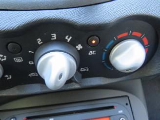 Renault Twingo 1.2 16v Dynamique 2010  Airco Cruiscontrolle top top staat picture 10