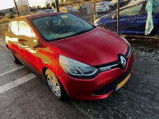 skadebil auto Renault Clio 0.9 EXPRESSION 2013/6