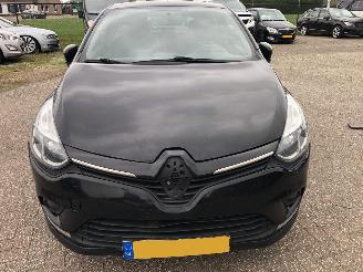Unfallwagen Renault Clio 0.9 TCE  BOSE 2018/4