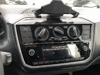 Volkswagen Up!  picture 14