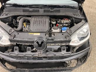 Volkswagen Up!  picture 5