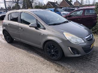 Schadeauto Opel Corsa 1.3 CDTI ECOFLEX 2011/9