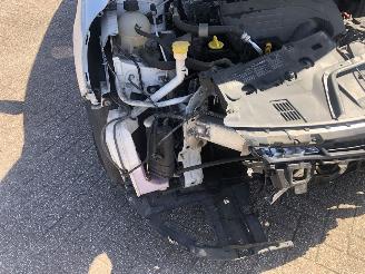 Renault Clio clio 1.2 picture 14