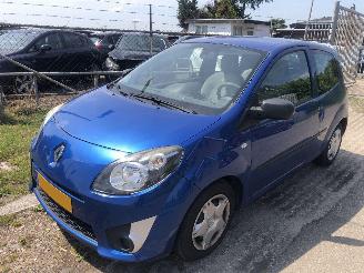 skadebil auto Renault Twingo Twingo 1.2-16V Authentique 2010/9