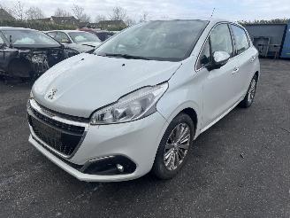 Uttjänta bilar auto Peugeot 208  2019/1