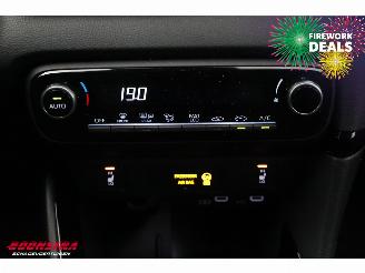 Toyota Yaris 1.5 Hybrid 115 Dynamic LED ACC LRHZ SHZ Camera PDC 3.421 km! picture 23