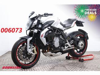 ojeté vozy motocykly MV Agusta Brutale Dragster 800 ABS Lap Timer Quickshift 19.101 km! 2015/3