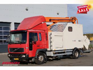 Volvo FL 220 Hubarbeitsbuhne Custers T200 18T picture 3