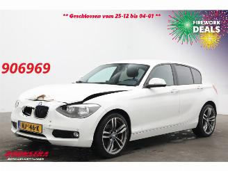 Voiture accidenté BMW 1-serie 116i 5-DRS Navi Bluetooth Airco PDC SHZ 2014/9
