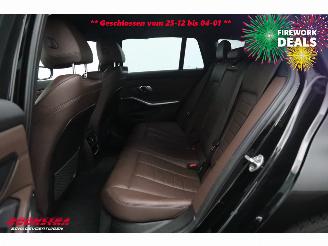 BMW 3-serie Touring 318i M-Sport LED Leder Navi Clima Cruise Camera SHZ picture 16