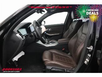 BMW 3-serie Touring 318i M-Sport LED Leder Navi Clima Cruise Camera SHZ picture 15