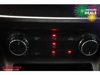 Mercedes A-klasse 180 Navi Airco Cruise SHZ 135.190 km! picture 23