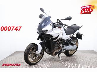 skadebil motor Moto Guzzi Ninja ZX - 7R V100 Mandello LED Cruise BY 2023 2023/7