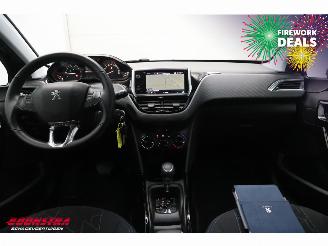 Peugeot 2008 1.2 PureTech Aut. Signature Navi Airco Cruise PDC 59.303 km! picture 15