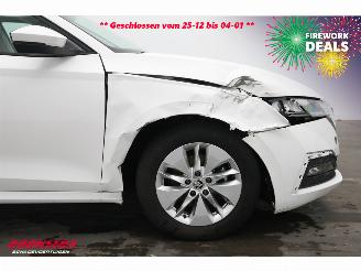 Skoda Octavia Combi 1.0 e-TSI DSG Business Edition Virtual Navi Clima Cruise Camera picture 5