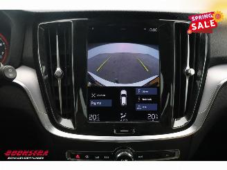 Schadeauto Volvo V-60 B3 Momentum Advantage LED Navi Clima Cruise Camera AHK 2021/6