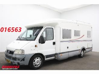 krockskadad bil auto Chausson Range Rover Evoque Allegro 2.8 JTD Solar Dakairco Frans Bed Oven 2002/5