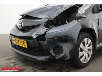 Toyota Aygo 1.0 VVT-i Now 5-DRS Navi Airco 96.456 km! picture 11