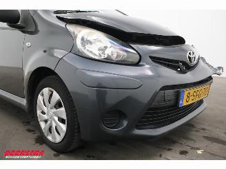 Toyota Aygo 1.0 VVT-i Now 5-DRS Navi Airco 96.456 km! picture 6