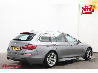 BMW 5-serie Touring 520i Aut. M-Sport Pano Leder Memory SHZ Orig. NL 151.381 km! picture 3