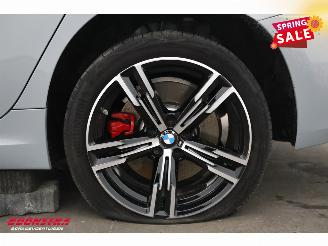 BMW 3-serie Touring 318i M-Sport Pano LED Leder ACC Apple/Android Camera picture 16