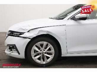 Skoda Octavia Combi 1.5 e-TSI DSG Style LED Virtual ACC Navi Clima SHZ PDC picture 14