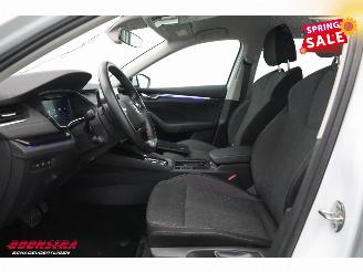 Skoda Octavia Combi 1.5 e-TSI DSG Style LED Virtual ACC Navi Clima SHZ PDC picture 18